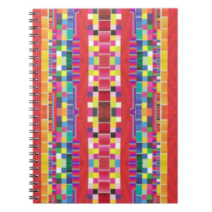 Carnet nuances rouges, bandes et pixels colorés