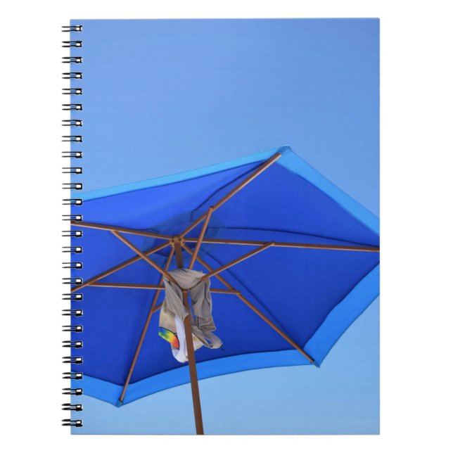 Carnet Parapluie de patio bleu et marron le matin (Devant)