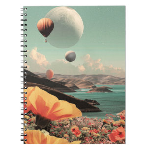 Carnet Paysage surréaliste avec ballons aériens et lune