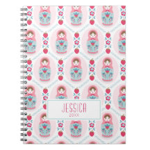 Carnet photo de poupée de nidification rose mignon