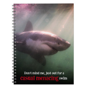 Carnet requin pointeur blanc sous l'eau