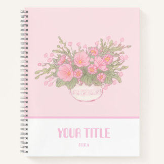 Carnet rose mignon avec fleurs dessinées à la main