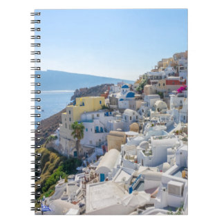 Carnet Santorin Grèce - journée ensoleillée d'été à Santo