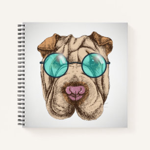 Carnet Sharpei dans les lunettes de soleil
