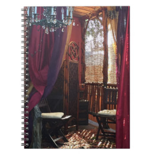 Carnet Théâtre tzigane avec lustre vous accueille !