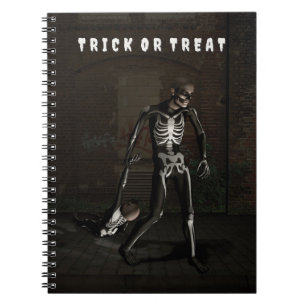 Carnet Trick or Treat. Homme déguisé en squelette