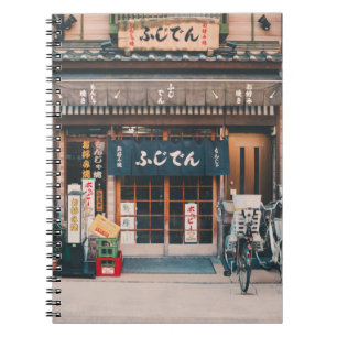 CARNET TROIS BICYCLETTES PARKÉES DEVANT L'ÉDIFICE