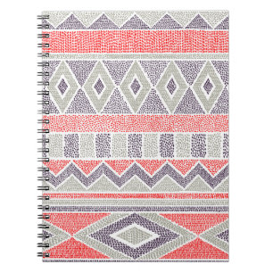 Carnet Un motif ethnique rayé sans pareille. Tribal et az