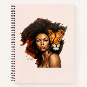 Carnet Une femme afro-américaine avec un lion majestueux