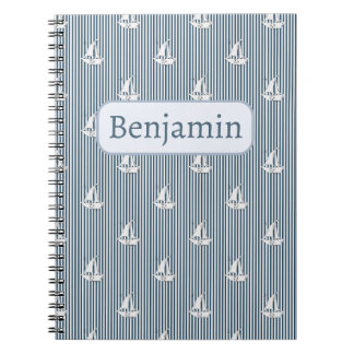 Carnet Voiliers & nom personnalisé sur rayures bleues et