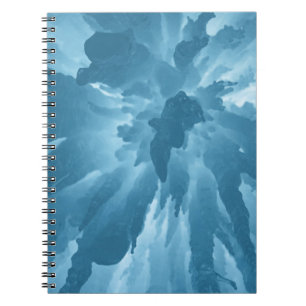 Carnet Vue en angle faible des stalactites