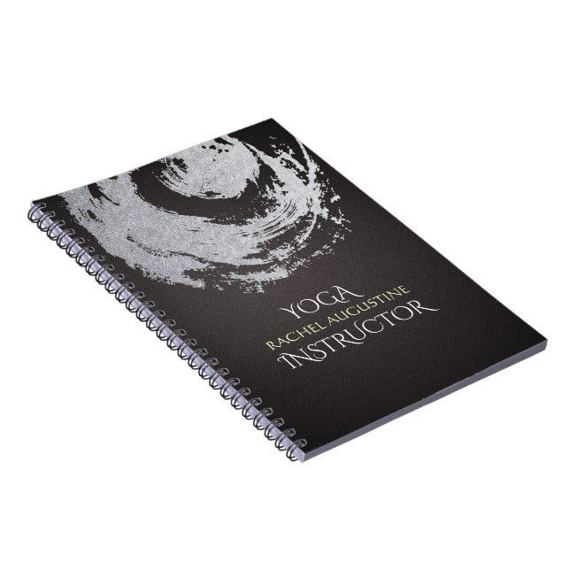Carnet Yoga Méditation Instructeur Noir Argent Symbole ZE (Côté Droit)
