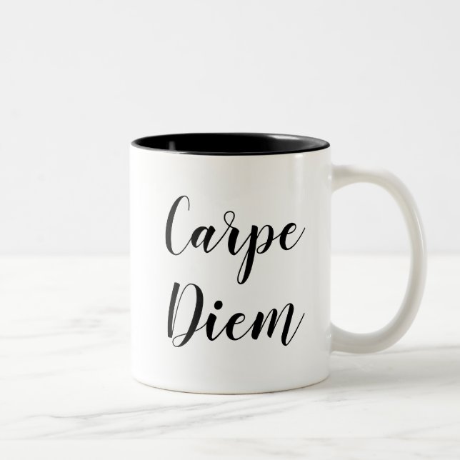 Carpe Diem | Inspirer la citation de Slogan Mug (Droit)