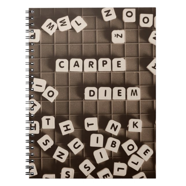 Carpe Diem Scrambled Letter Tiles Notizblock (Vorderseite)