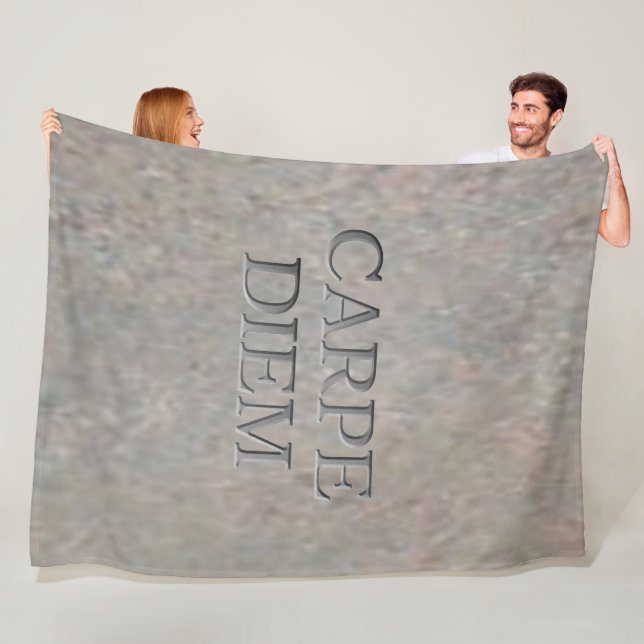Carpe Diem Stone Fleece Decke (Beispiel)
