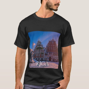 Carré de la Mairie de Riga en hiver T-Shirt