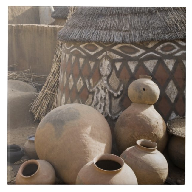 Carreau Afrique, Afrique de l'Ouest, Ghana, Sirigu. Artisa (Devant)