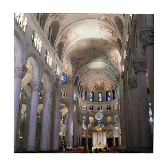 Carreau Basilica of Sainte Anne de Beaupre, Québec, Canada (Devant)