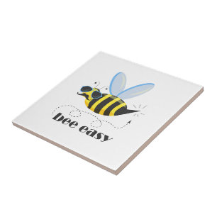 Carreau Bee caractère avec mustache lunettes de soleil Bee