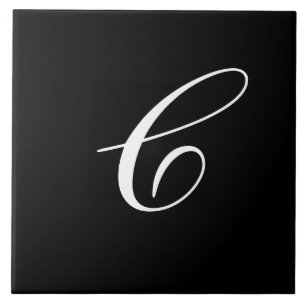 Carreau C Monogramme initial blanc sur noir