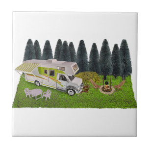Carreau Camper RV dans la forêt