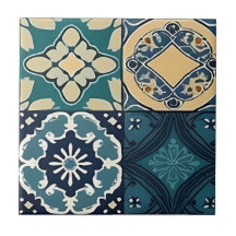 Carrelage marocain bleu, vert et jaune pâle