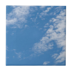 Carreau Ciel bleu avec tuile en céramique des nuages blan