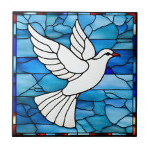 Colombe blanche sur verre coloré