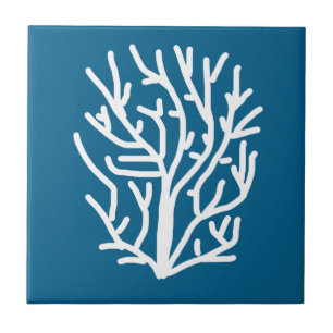 Carreau Corail blanc sur la vie aquatique bleue