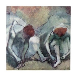 Carreau Danseurs lacant leurs chaussures par Edgar Degas