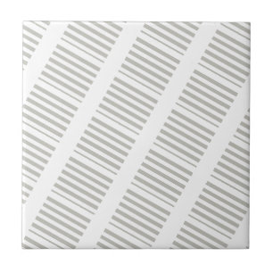 Carreau de céramique gris et blanc rayé