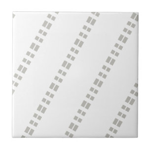 Carreau de céramique gris et blanc rayé