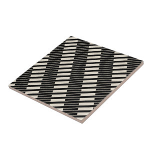 Carreau de céramique rayé noir et beige
