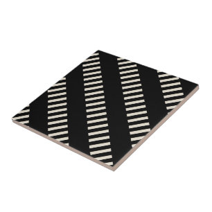 Carreau de céramique rayé noir et beige