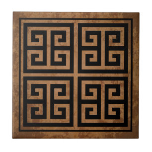 Carreau en céramique à motif de clé grecque