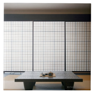 Carreau En Céramique avec la table en bois et le tatami moderne de