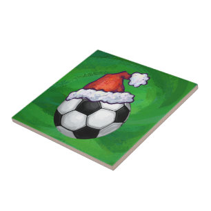 Carreau En Céramique Bal de football Santa Chapeau sur Vert