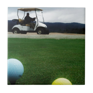Carreau En Céramique balles de golf colorées et chariot