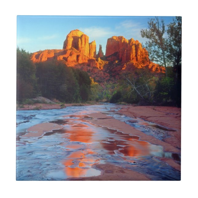 Carreau En Céramique Cathedral Rock se reflétant à Oak Creek au Sunset (Devant)