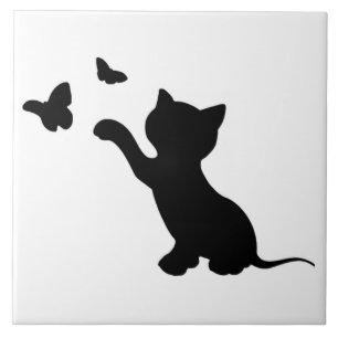 CARREAU EN CÉRAMIQUE CHATON JOUANT AVEC DES PAPILLONS