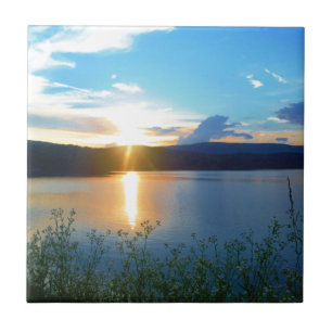 Carreau En Céramique Coucher de soleil bleu sur le lac