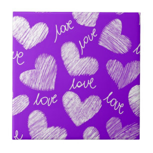 Carreau En Céramique Cute violet blanc Scribblé Coeur avec script d'amo