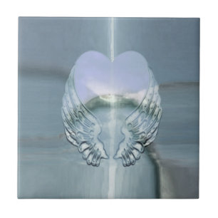 Carreau En Céramique Des ailes d'Ange d'Argent enveloppées autour d'un 