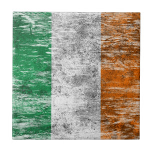 Carreau En Céramique Drapeau irlandais éraillé et porté