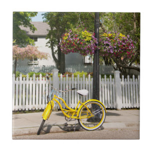 Carreau En Céramique États-Unis, Michigan, île Mackinac. Vélo jaune