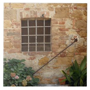 Carreau En Céramique Fenêtre et mur en pierre ancien, Pienza, Italie
