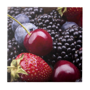 Carreau En Céramique Fruits savoureux d'été sur un Tableau en bois