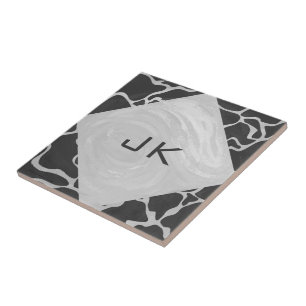 Carreau En Céramique Giraffe Monogramme noir et gris clair