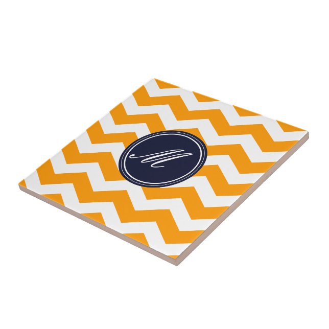 Carreau En Céramique Gold et Navy Blue Chevron avec tuile Monogram (Côté)
