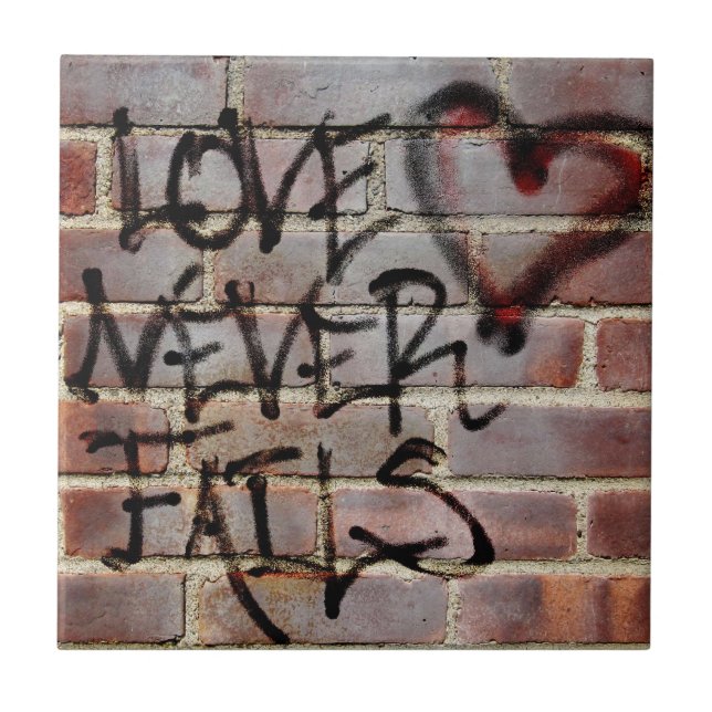 Carreau En Céramique L'amour n'échoue jamais le graffiti (Devant)